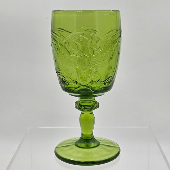 L. E. Smith Glass Green American Eagle Pressed Glass Water Goblet 1965–70 8 oz - Picture 4 of 7